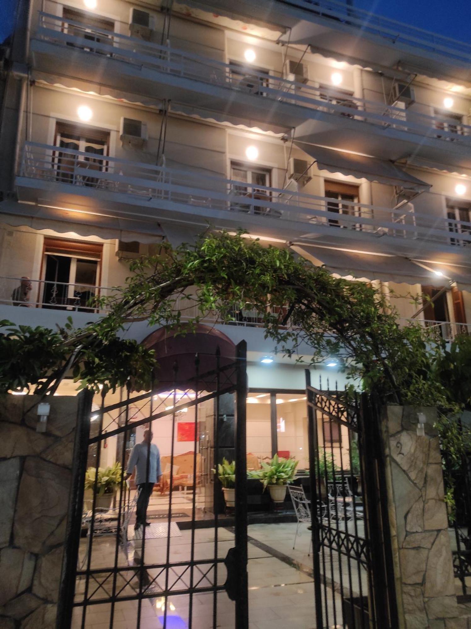 Saint George Hotel Loutra Edipsou  Eksteriør billede